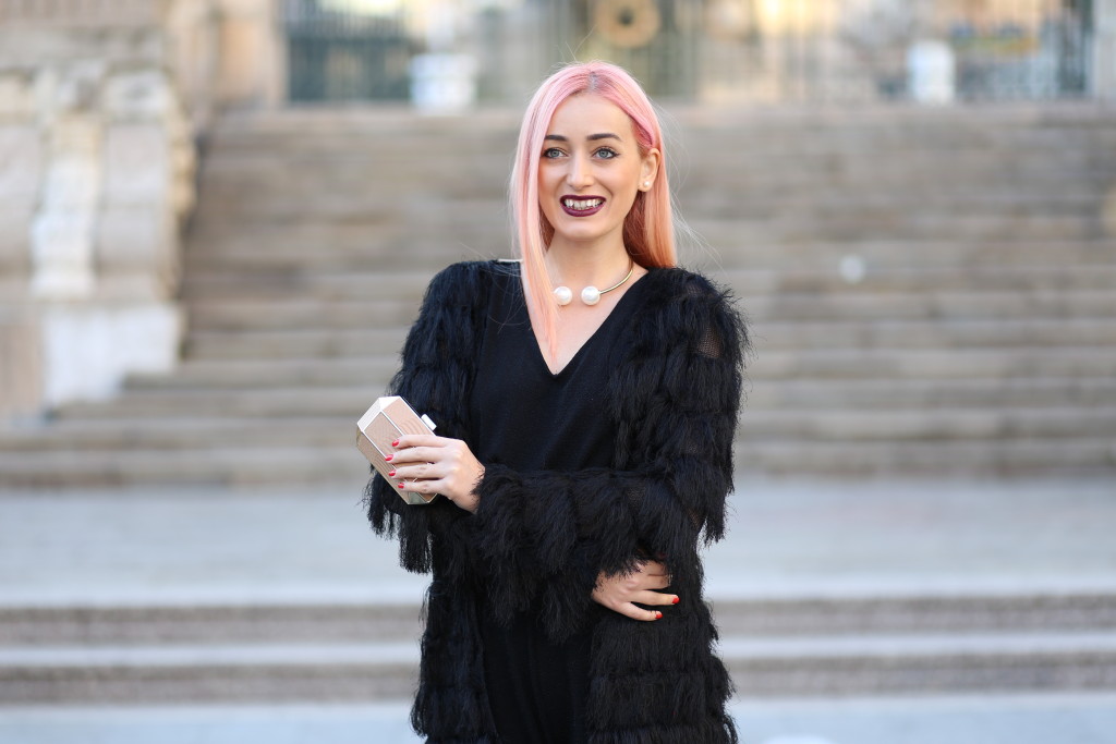 madalina misu, blog, fashion blog, ce purtam de revelion, cum ne imbracam de anul nou, tinuta pentru revelion, tinuta pentru noul an, salopeta neagra, cardigan pufos chois, what to wear on new years eve, outfit idea, idei tinute revelion, choies, roberto botella, mango, villa, fashion days, zara