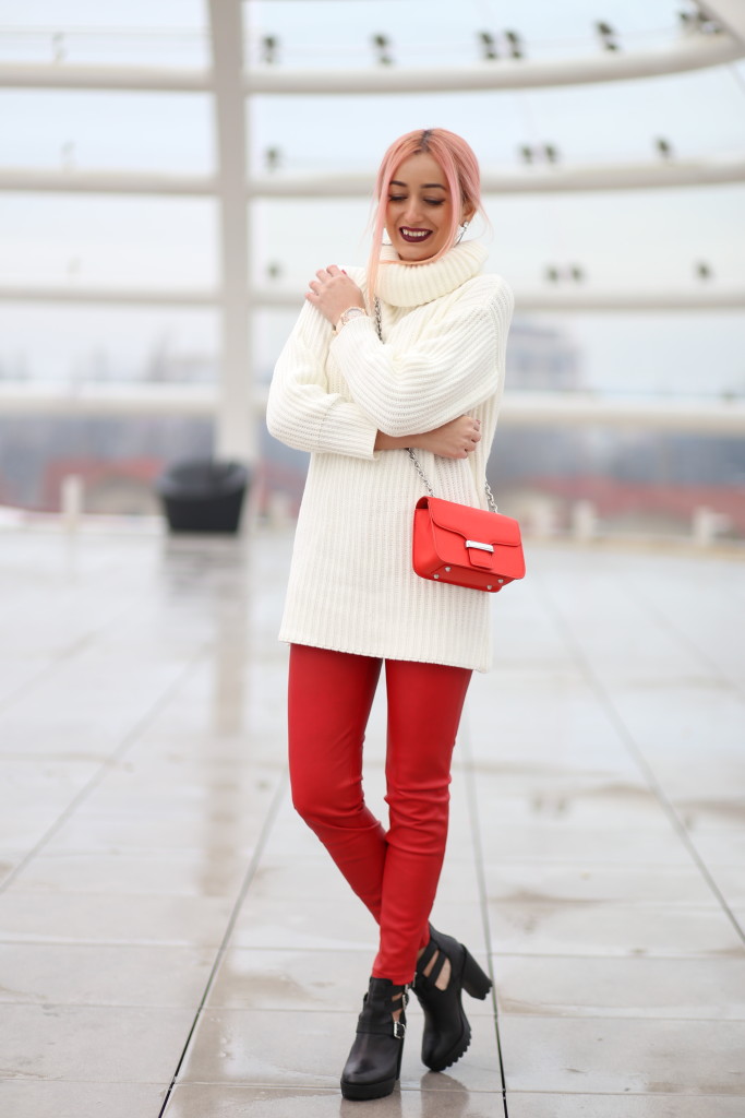 turtleneck_sweater_faux_leather_pants_madalina_misu_choies (11)