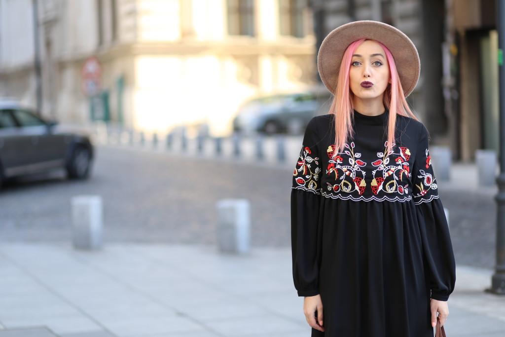 boho_chic_dress_fringes_boots_madalina_misu (11)