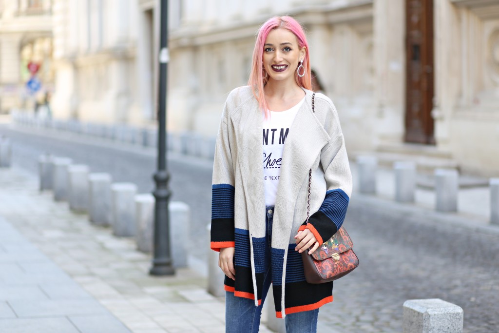 madalina misu, madalina misu fashion blog, look casual, cum ne imbracam la birou, cum purtam blugii evazati, cum purtam pantalonii evazati, oots, outfit of the day, trendsetter, blog de moda, blogger, cardigan supradimensionat