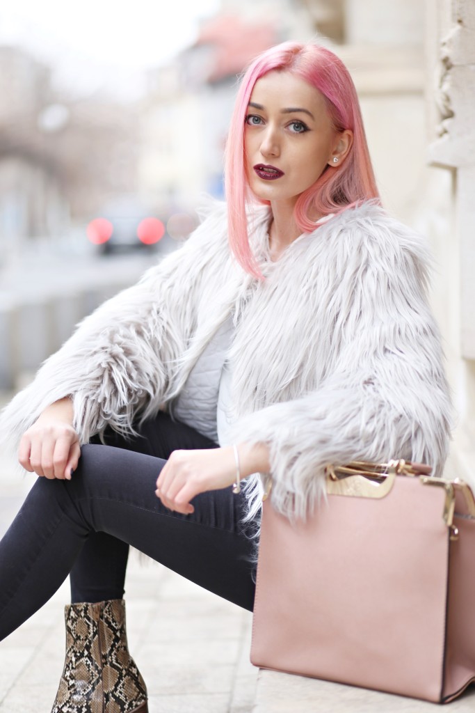 madalina_misu_faux_fur_coat (18)