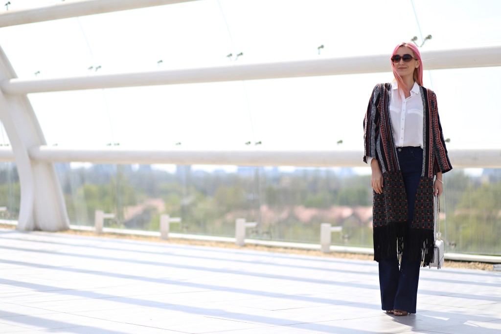 blue_jeans_white_shirt_kimono_madalina_misu (1)