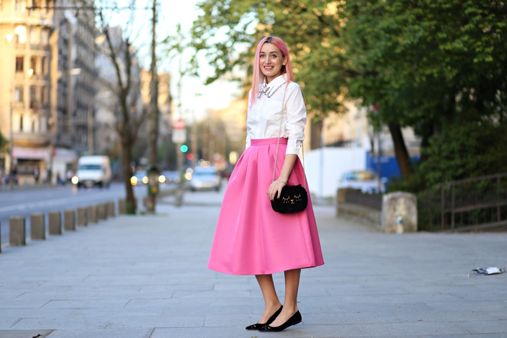 madalina misu, madalina misu fashion blog, blog de moda, fashion, fusta ampla, cum purta fusta ampla, fusta ampla cu buline, roz, barbie girl, white polka dot skater skirt, choies, choies review, ootd, outfit of the day, ce purtam primavara, primavara-vara treduri 2015-2016, fusta midi, cum purtam fusta midi, camasa cu guler pisica