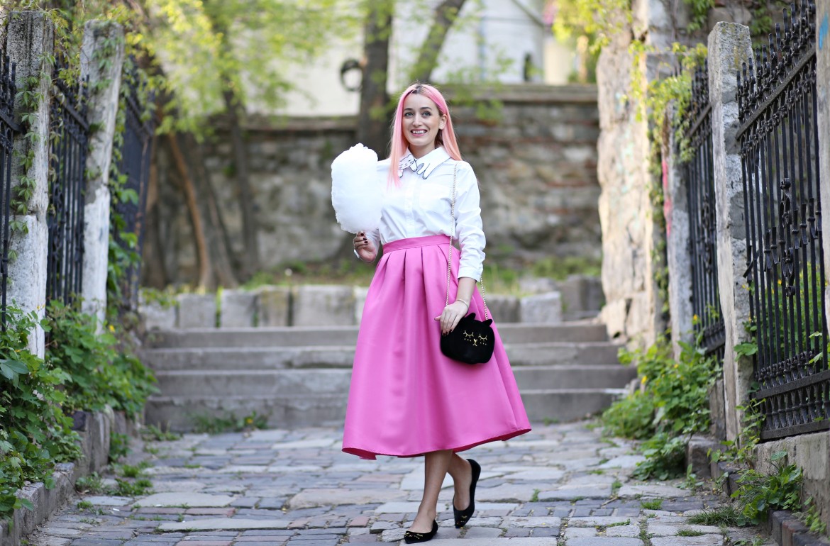 madalina misu, madalina misu fashion blog, blog de moda, fashion, fusta ampla, cum purta fusta ampla, fusta ampla cu buline, roz, barbie girl, white polka dot skater skirt, choies, choies review, ootd, outfit of the day, ce purtam primavara, primavara-vara treduri 2015-2016, fusta midi, cum purtam fusta midi, camasa cu guler pisica