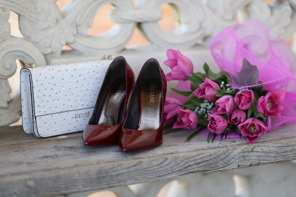 madalina misu, madalina misu fashion blog, blog de moda, blog, blogger, princess outfit, rochie de printesa, rochie din broderie, cum purtam rochia din broderie, palatul mogosoaia, mogosoaia palace, guess bag, zee lane, fashion days, shein, shein dress