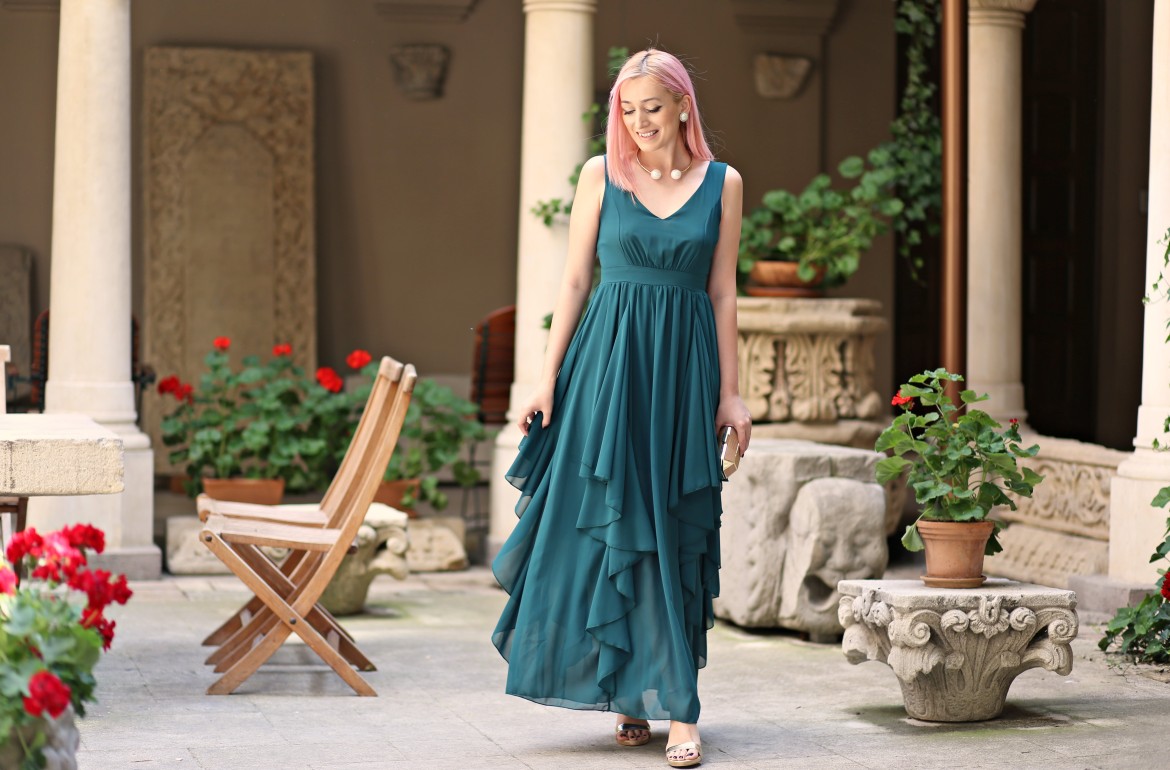 madalina misu, madalina misu fashion blog, blog de fashion, blog de moda, fashion blog, blogger, emerald green dress, rochie verde smarald, ce purtam la evenimente, rochie de ocazie