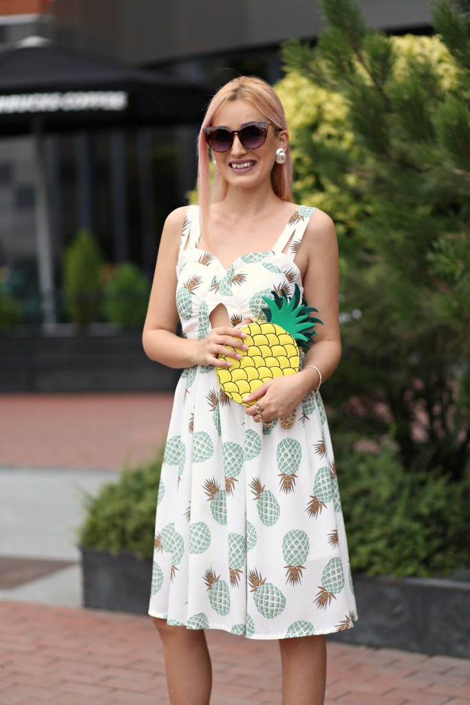 madalina misu, madalina misu fashion blog, blog de moda, top bloguri moda, top fashion blogs, top romanian bloggers, top bloggeri romani, zaful, zaful review, pineapple girl, pineapple fashion, pineapple dress, pineapple bag, asos