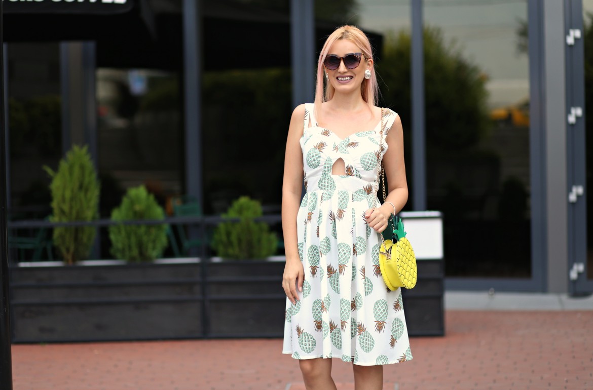 madalina misu, madalina misu fashion blog, blog de moda, top bloguri moda, top fashion blogs, top romanian bloggers, top bloggeri romani, zaful, zaful review, pineapple girl, pineapple fashion, pineapple dress, pineapple bag, asos