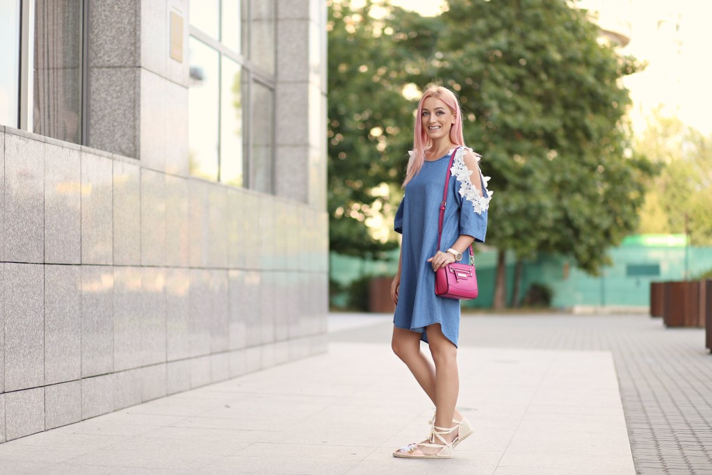 madalina misu, madalina misu fashion blog, blog de moda, fashion blog, top bloguri, top bloggeri fashion, top fashion blogger, blogger, ootd, outfit of the day, carvela kurt geiger bag, asos espadrilles, denim dress, how to wear the denim dress, cum purtam rochia din denim, vara 2016 trend, denim trend