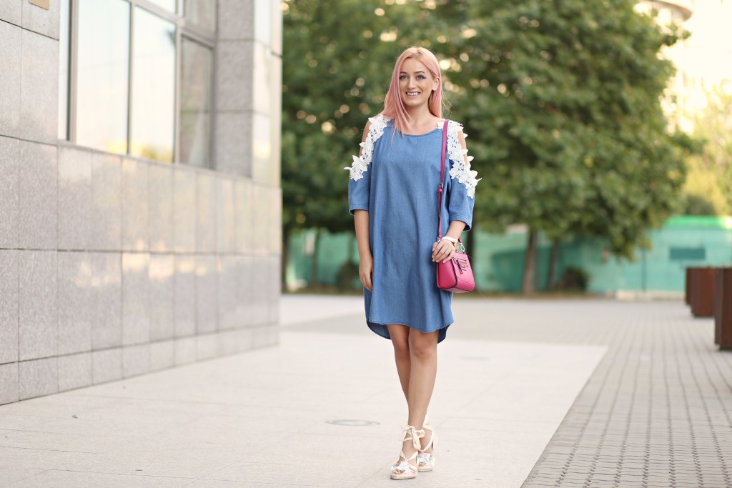 madalina misu, madalina misu fashion blog, blog de moda, fashion blog, top bloguri, top bloggeri fashion, top fashion blogger, blogger, ootd, outfit of the day, carvela kurt geiger bag, asos espadrilles, denim dress, how to wear the denim dress, cum purtam rochia din denim, vara 2016 trend, denim trend
