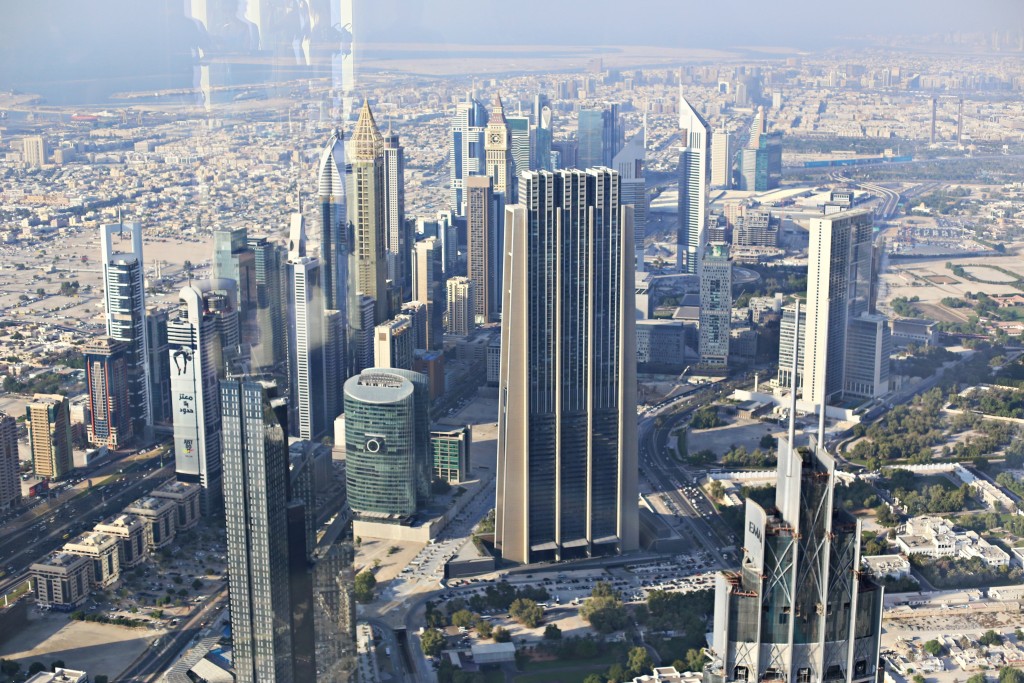 madalina misu, madalina misu fashion blog, blog de moda, vacanta in dubai, dubai mall, dubai parere, rochie midi dantela, rochie midi, cum purtam rochia midi, top bloguri moda, top fashion bloggers, top romanian bloggers, ce sa faci in dubai, burj khalifa, giorgal, giorgal rochie, ootd, outfit of the day