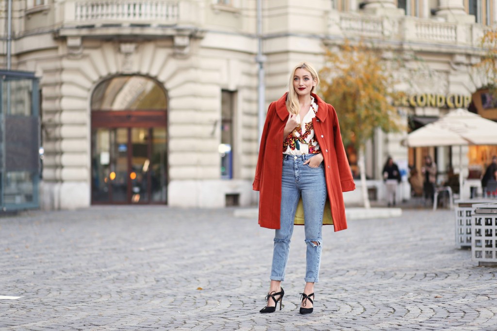 madalina misu, madalina misu fashion blog, blog de moda, fashion blog, giorgal, zaful, moschino, asos, ripped jeans, palton giorgal, top bloguri, top fashion bloggers, top bloguri moda