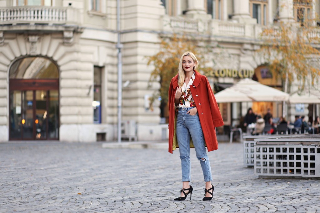 madalina misu, madalina misu fashion blog, blog de moda, fashion blog, giorgal, zaful, moschino, asos, ripped jeans, palton giorgal, top bloguri, top fashion bloggers, top bloguri moda
